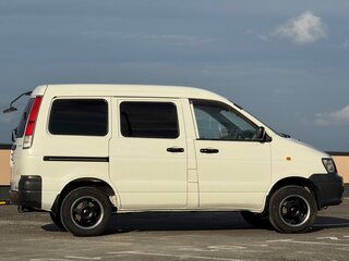 2002 Toyota Lite Ace V, белый, 700000 рублей, вид 4
