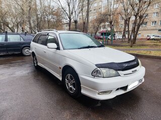 2001 Toyota Caldina II Рестайлинг, белый, 520000 рублей, вид 1