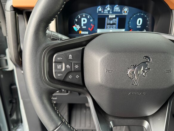 2024 Ford Bronco VI, серый - вид 13