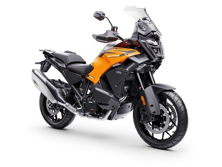 2026 KTM 1390 Super Adventure, оранжевый, 2600000 рублей, вид 1