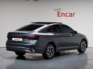 2024 Volkswagen Jetta VII Рестайлинг, серебристый, 2500000 рублей, вид 3