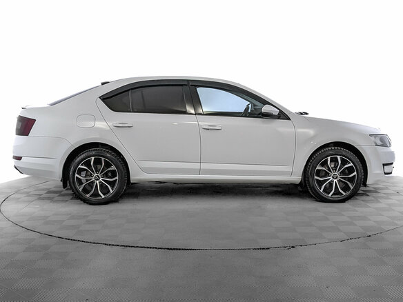 2016 Skoda Octavia III (A7), белый - вид 3