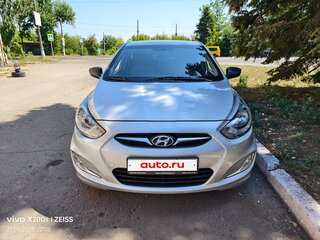 2014 Hyundai Solaris I, серебристый, 1350000 рублей, вид 1