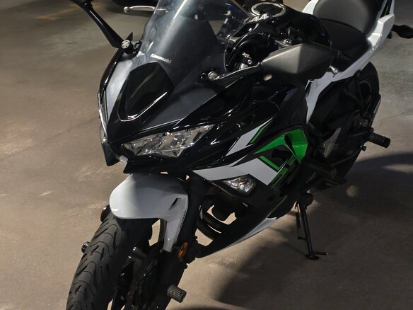 2021 Kawasaki Ninja 650, чёрный, 720000 рублей - вид 1