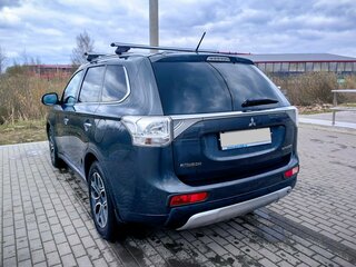 2014 Mitsubishi Outlander III Рестайлинг, серый, 1690000 рублей, вид 5