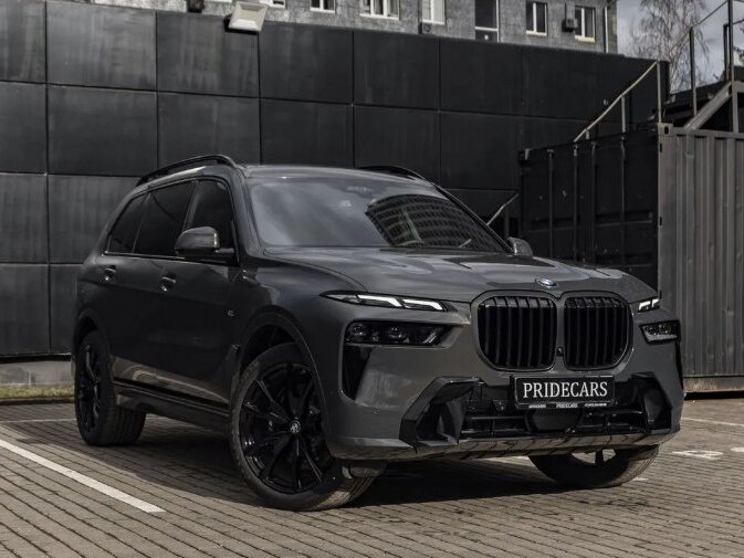 Открыть фотографии: BMW X7 I (G07) Рестайлинг