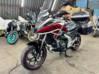 2023 Honda NC 750X, красный, 1075000 рублей, вид 2