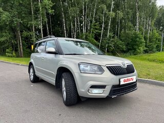 2015 Skoda Yeti I Рестайлинг, серебристый, 1050000 рублей, вид 3