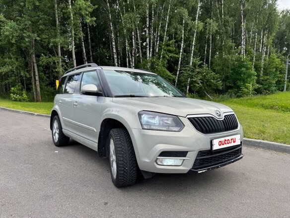 2015 Skoda Yeti I Рестайлинг, серебристый, 1050000 рублей - вид 2