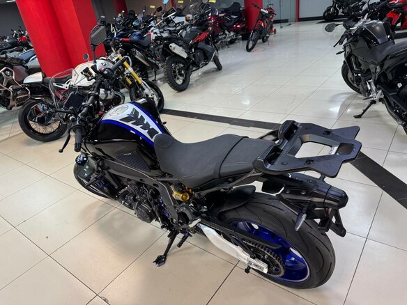 2021 Yamaha MT-09 (FZ-09), чёрный, 1100000 рублей - вид 7