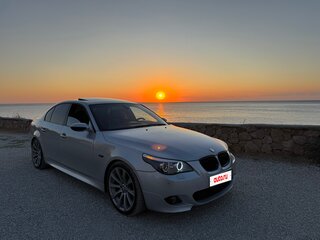 2003 BMW 5 серии 530i V (E60/E61), серебристый, 1500000 рублей, вид 3