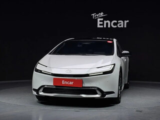 2025 Toyota Prius PHV V (XW60), белый, 4200000 рублей, вид 2