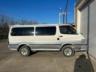 1991 Toyota HiAce H100, белый, 900000 рублей, вид 2