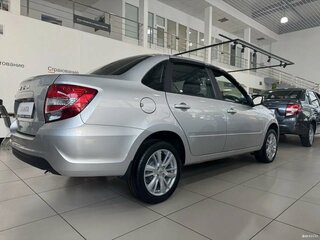 2025 Lada (ВАЗ) Granta I Рестайлинг, серебристый, 1156000 рублей, вид 5