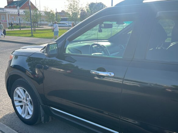 2011 Ford Explorer V, чёрный, 1550000 рублей - вид 6