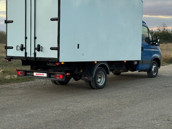 2012 Iveco Daily, синий, 2000000 рублей - вид 10