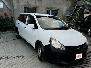 2019 Nissan AD III Рестайлинг, белый, 820000 рублей, вид 4