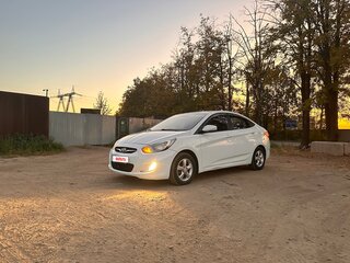 2011 Hyundai Accent IV, белый, 600000 рублей, вид 1
