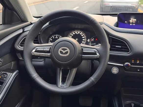2022 Mazda CX-30 I, серый - вид 11