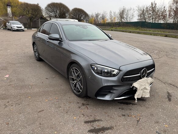 2020 Mercedes-Benz E-Класс 220 d V (W213, S213, C238) Рестайлинг, серый, 5850000 рублей - вид 1