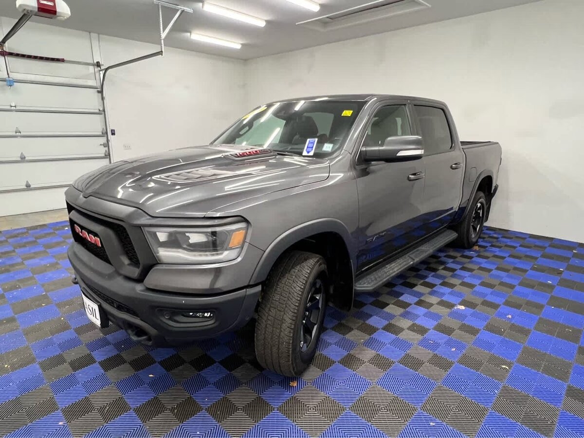 Открыть фотографии: Ram 1500 V