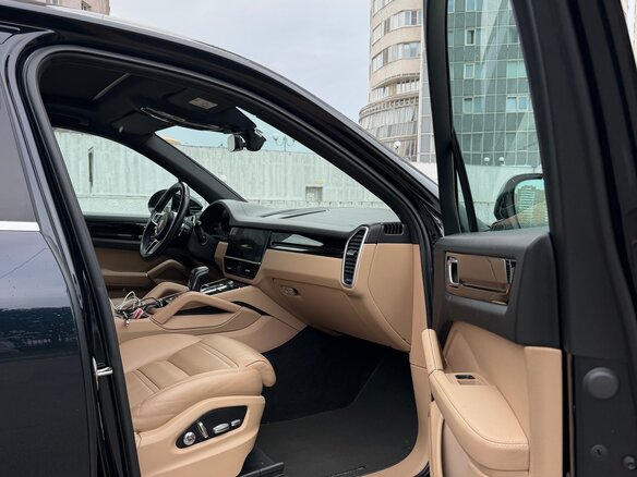 2018 Porsche Cayenne III, синий, 6100000 рублей - вид 18