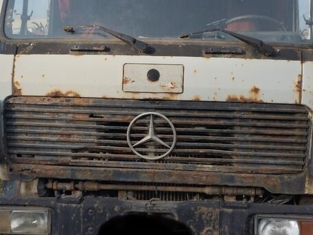 1987 Mercedes-Benz 1424, белый, 200000 рублей, вид 4