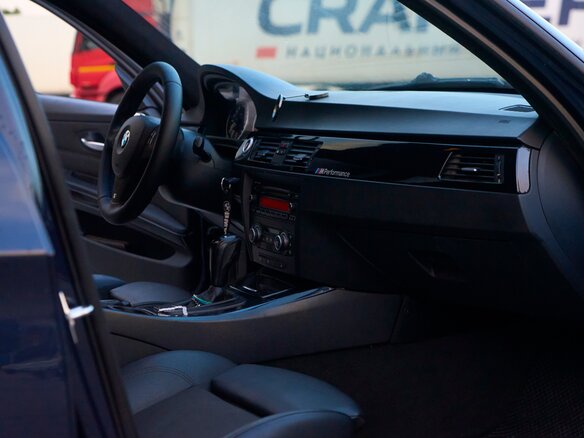 2005 BMW 3 серии 320d V (E90/E91/E92/E93), синий, 880000 рублей - вид 10