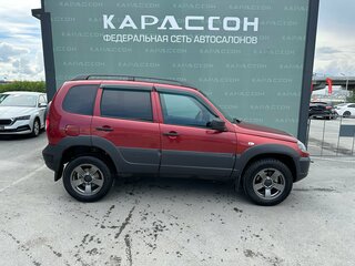 2019 Chevrolet Niva I Рестайлинг, красный, 819000 рублей, вид 4
