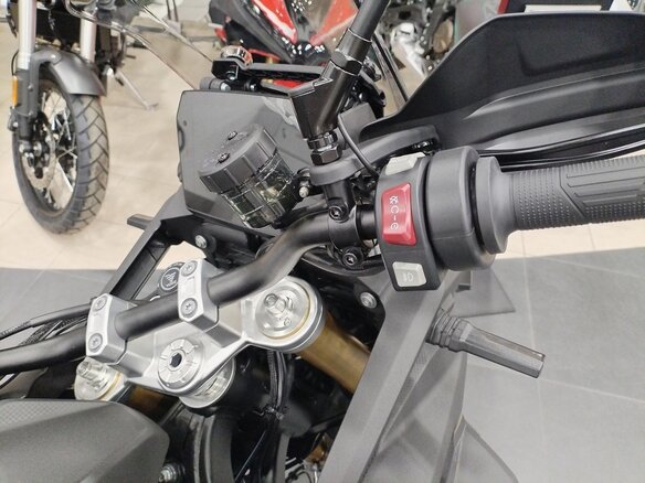 2026 Voge 900DSX Adventure, чёрный, 1131000 рублей - вид 6