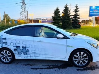 2015 Hyundai Solaris I Рестайлинг, белый, 699000 рублей, вид 2