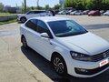 2018 Volkswagen Polo V Рестайлинг, белый, 630000 рублей - вид 2