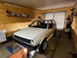 1984 Volkswagen Polo II, белый, 260000 рублей, вид 1