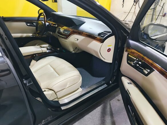 2008 Mercedes-Benz S-Класс 550 Long V (W221), чёрный, 1200000 рублей - вид 10