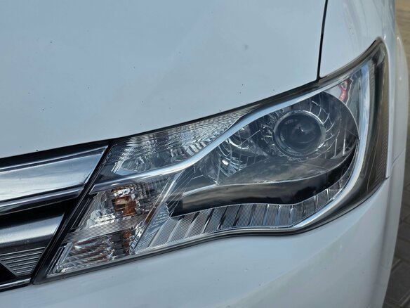 2014 Toyota Corolla Axio XI (E160, E170, E180), белый, 699900 рублей - вид 8