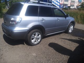 2004 Mitsubishi Outlander I, серый, 680000 рублей, вид 2