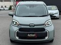 2023 Toyota Sienta III, зелёный - вид 1