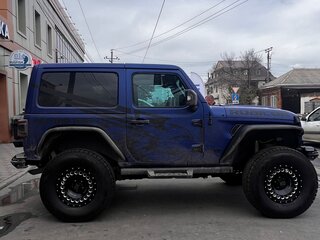 2018 Jeep Wrangler IV (JL), синий, 5800000 рублей, вид 2