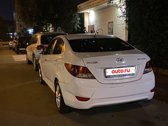 2013 Hyundai Solaris I, белый, 450000 рублей - вид 4