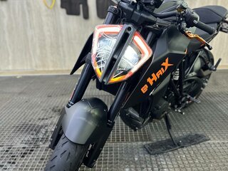 2018 KTM 1290 Super Duke R, чёрный, 980000 рублей, вид 3