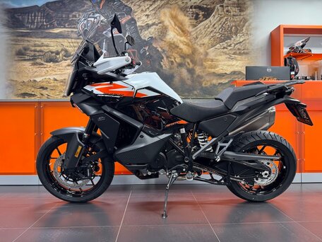2025 KTM 1390 Super Adventure S Evo, чёрный, 2770000 рублей, вид 2