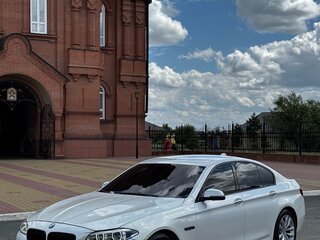 2016 BMW 5 серии 528i xDrive VI (F10/F11/F07) Рестайлинг, белый, 2399000 рублей, вид 1