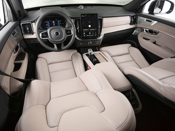 2026 Volvo XC90 B6 II Рестайлинг 2, чёрный - вид 10