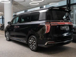 2025 Hongqi HQ9, чёрный, 9612200 рублей, вид 4