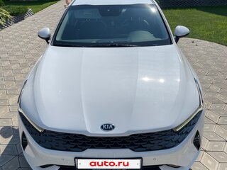 2021 Kia K5 III, белый, 2290000 рублей, вид 3