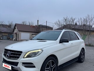2014 Mercedes-Benz M-Класс 400 III (W166), белый, 2000000 рублей, вид 1