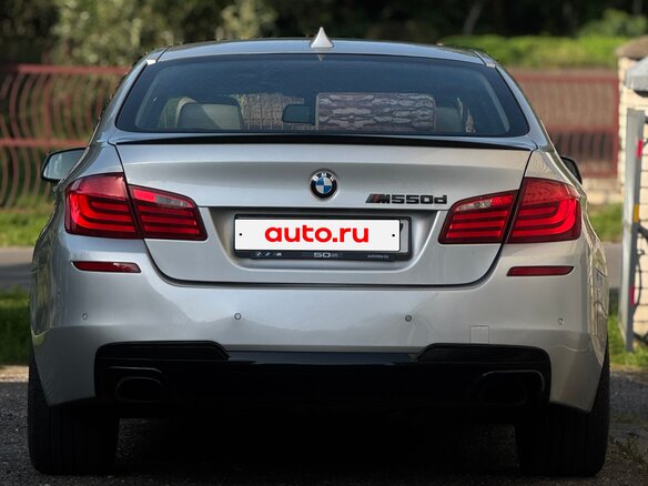 2011 BMW 5 серии 530d xDrive VI (F10/F11/F07), серебристый, 1585000 рублей - вид 5