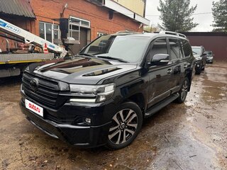 2014 Toyota Land Cruiser 200 Series Рестайлинг 1, чёрный, 2950000 рублей, вид 1