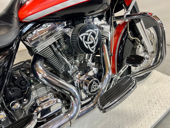 2009 Harley-Davidson CVO Road Glide, красный, 950000 рублей - вид 22