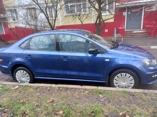 2019 Volkswagen Polo V Рестайлинг, синий, 1300000 рублей, вид 2